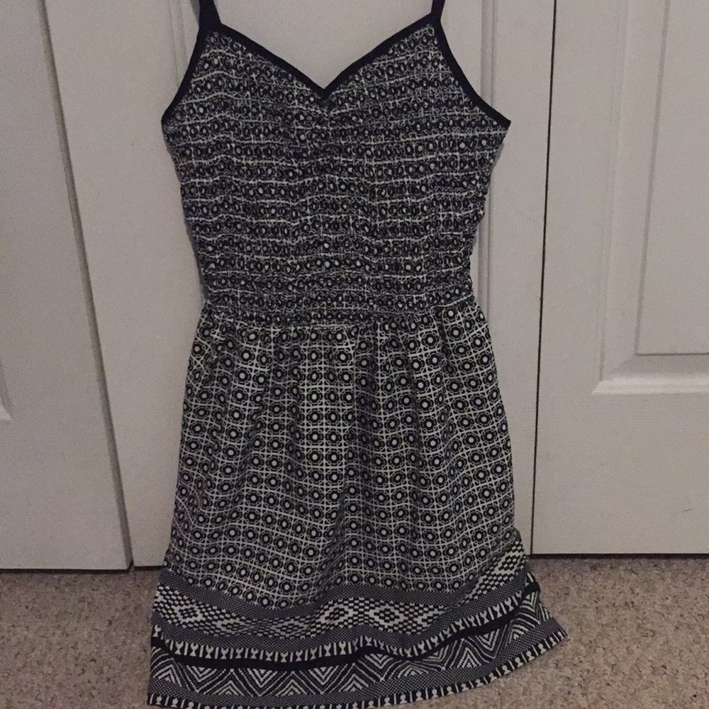 Black and White Strap Sun Dress